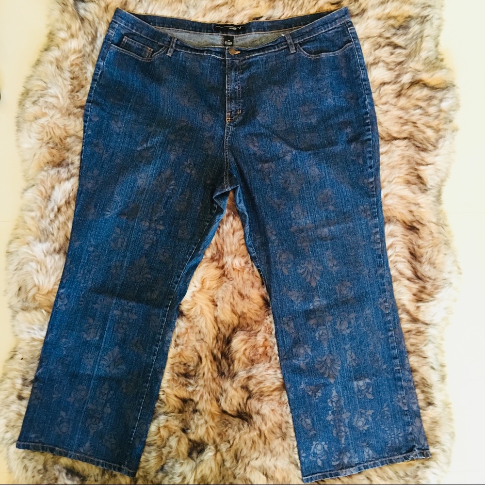 3/$25 Venezia Jean Size 28